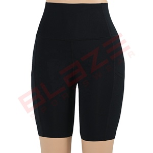 Blaze Fight Wear Personnalisé Taille Haute Yoga Booty Shorts Femmes Plage Booty Shorts Rouge Chaud Taille Haute Taille Élastique Yoga Leggings - Product Image 1