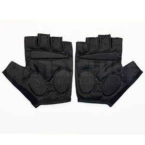 Gants de musculation professionnels noirs solides avec rembourrage amélioré de la paume |   Poignée antidérapante de qualité supérieure pour un équipement de musculation ultime - Product Image 2