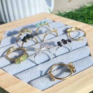 แหวนทองคำมรกตดิบ – เครื่องประดับคริสตัลแบบปรับได้สำหรับผู้หญิง - Product Image 6