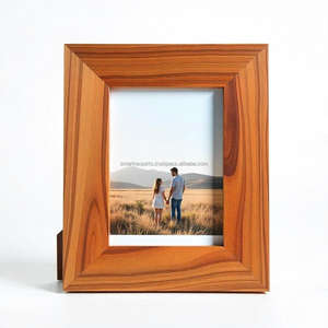 Cadre photo moderne orné en noyer, fait main, écologique, de qualité supérieure, élégant, pour la maison, le bureau, le dessus de table ou comme cadeau - Product Image 6