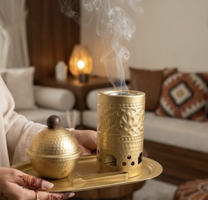 Ensemble brûleur d'encens à l'essence de platine pour une aromathérapie optimale, brûleur d'oud moderne et minimaliste avec plateau de luxe - Product Image 3