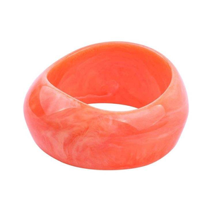 Bracelet jonc carré irrégulier en résine colorée, tendance et très demandé, pour femme - Product Image 3
