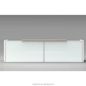 طاولة استقبال مستقيمة فاخرة مخصصة للمستشفيات/المكاتب/مراكز التسوق/الردهات/المتاجر بإطار من الألومنيوم مع الزجاج والفولاذ - Product Image 5