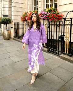 Ensemble Kurta en Organza Violet Gaufré Imprimé avec Fil et Effet Miroir, Longueur Cheville, Motif Floral Blanc, Coupe Classique, Protection Solaire, Séchage Rapide - Product Image 1