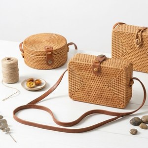 Sac à main en rotin de style bohème pour femmes, sac de plage tissé à la main pas cher pour la mode estivale et un style décontracté - Product Image 6