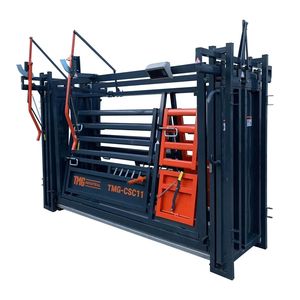 Chute per bestiame da 10FT per macchine agricole con bilancia da 4500 libbre, uscita laterale, aperture oscillanti superiori/inferiori, display LCD per il peso e sistema di bloccaggio laterale - Product Image 1
