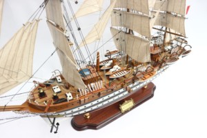 AMERIGO 140CM Modèle de voilier en bois fait main, pièce d'art de collection, décoration sur le thème de l'océan, style antique, Vietnam Gia Nhien - Product Image 5