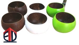 Tazón de Cáscara de Coco Orgánico 100% Ecológico Hecho a Mano por EUTECH, Color Marrón Natural, Diámetro 13-14 cm, Profundidad 6 cm, Impermeable y Pulido - Product Image 3