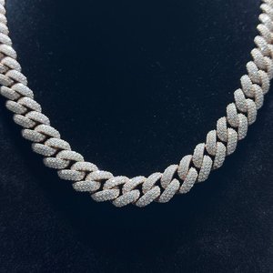 สร้อยคอฮิปฮอปแบบ Cuban Link ชุบทองคำสีกุหลาบ เงินแท้ 925 ประดับโมอิสซาไนต์ ดีไซน์ทันสมัยสำหรับทุกเพศ ได้รับการรับรองจากผู้ที่ไม่ใช่ฝ่ายใด - Product Image 6