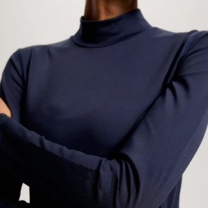 Chemise de compétition équestre de haute qualité, extensible dans 4 directions, en tissu technique doux au toucher, idéale pour la compétition et les spectacles. - Product Image 3