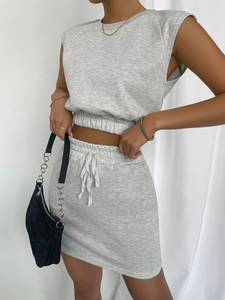 Novedades 2025 Ropa de Verano para Mujer Conjuntos Personalizados Sudadera Corta con Capucha y Falda Corta de Dos Piezas - Product Image 5