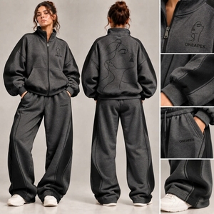 Ensemble de survêtement pour femme gris anthracite et noir avec veste zippée, imprimé minimaliste, pantalon de jogging ample à jambes larges en coton respirant - Product Image 4
