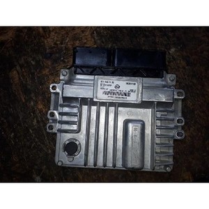 ECUs y Módulos de Computación Usados Korando Sports 6715400132 - Product Image 2