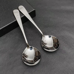 Diseño Artesanal de Primera Calidad Hecho en India, Juego de Cubiertos de Acero Inoxidable Plateado a Mano, Ecológico, con Logotipo - Product Image 2