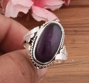 Anillos Clásicos Hechos a Mano con Piedras Preciosas de Amatista Púrpura y Plata de Ley 925 con Engaste de Jade Lavanda Natural para Mujer - Product Image 5