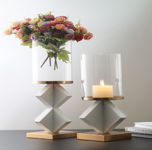 Bases coniques texturées en or avec finition martelée. Pièces de décoration chaleureuses et éclatantes, disponibles à prix de gros. - Product Image 2