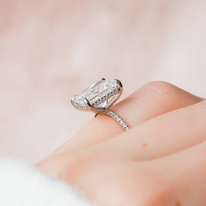 แหวนเพชรทรงเรเดียนท์คัทสำหรับผู้หญิง ทอง 14k สไตล์คลาสสิก ได้รับการรับรองจาก IGI เพชรเพาะเลี้ยงในห้องปฏิบัติการ - Product Image 2