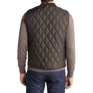 Meilleure arrivée : Gilet matelassé léger pour homme, personnalisable avec logo, respirant et confortable, idéal pour l'hiver – Qualité supérieure, fabrication OEM - Product Image 1