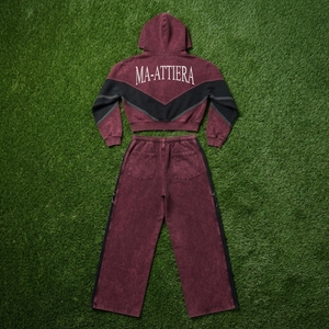 Conjunto de chándal de dos piezas para mujer: Sudadera corta con cremallera, lavado ácido, bloques de color y detalles de pedrería, y pantalones de chándal de pierna ancha. - Product Image 5