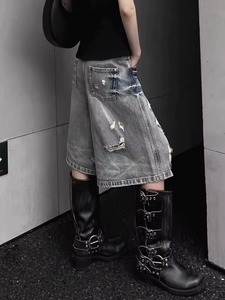 DENIMGUYS Jorts en jean personnalisés pour homme, style vintage, d'été, effet vieilli et usé, avec patchs et appliques, coupe charpentier, streetwear, jambe large, ourlet dégarni - Product Image 6
