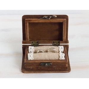 กล่องใส่แหวนแต่งงานไม้แท้พิมพ์ลายชื่อ งานแฮนด์เมด ขายดี กล่องเก็บของไม้ กล่องเก็บของที่ระลึกไม้แบบกำหนดเองได้ - Product Image 3