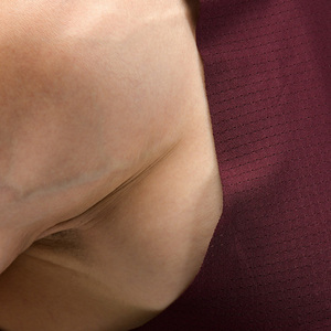 เสื้อกล้ามออกกำลังกายผู้ชายทรงเข้ารูป ผ้าสแปนเด็กซ์/คอตตอน แห้งเร็ว ลายการ์ตูน ดีไซน์ป้ายอีโปเล็ตแบบมัดย้อม - Product Image 5