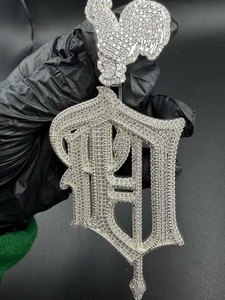 จี้การ์ตูนฮิปฮอปแบบ Iced Out เครื่องประดับสตรีทแวร์สั่งทำพิเศษ สร้อยคอประดับเพชรระยิบระยับ ดีไซน์ Pavé ของขวัญสำหรับผู้ชาย - Product Image 4