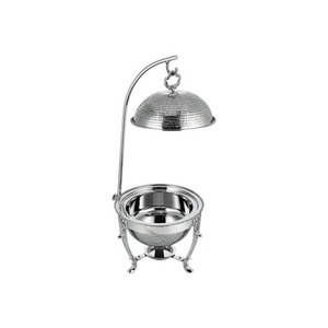 Magnifique réchaud en argent martelé avec un support suspendu incurvé et un couvercle en dôme orné, idéal pour les mariages et les événements - Product Image 3