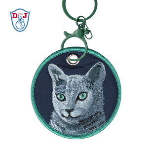 Étiquettes brodées personnalisées pour chat Rugdoll, breloques de sac brodées, porte-clés - Product Image 5