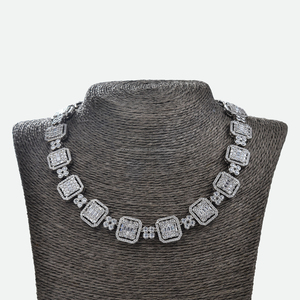 Ensemble de colliers géométriques élégants en diamants de laboratoire sertis dans de l'argent sterling 925, parfait pour les importateurs et les détaillants de bijoux haut de gamme - Product Image 1