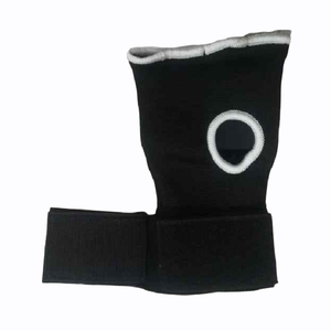 Gants de boxe rembourrés avec gel interne et bandages longs élastiques pour la boxe, le MMA et le Muay Thai - Product Image 1
