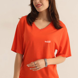 Camisetas de Mujer Hechas con Material 100% Poliéster, Estampadas, Estilo Moderno y a la Moda - Product Image 6