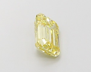 Fournisseur B2B de diamants fantaisie jaune émeraude, taille émeraude 1,04 ct, clarté VS1, polissage excellent, diamant cultivé en laboratoire pour bijoux. - Product Image 4