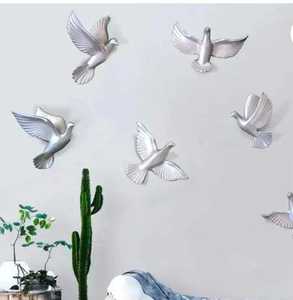 Décoration Murale en Métal en Forme de Colombe, Faite à la Main, Art Minimaliste Moderne d'Oiseaux pour Salon, Cérémonie de Remise des Diplômes, Décoration de Maison, Finition Blanche, Durable - Product Image 3