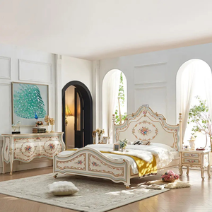 Envío Gratis: Juego de Dormitorio de Lujo con Almacenamiento, Tamaño King, de Caoba Sólida, Tallado a Mano con Motivos Florales, Estilo Francés Antiguo - Product Image 4