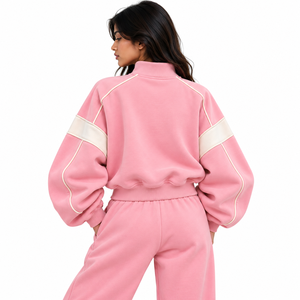 Sudadera de Forro Polar Rosa para Mujer, Estilo Holgado, Cuello con Broches, Paneles en Contraste y Detalles de Ribete, con Logotipo Personalizado - Product Image 2