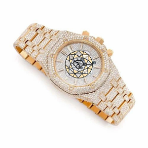 Montre de luxe en or jaune avec diamants, mouvement à quartz analogique, fermoir pliant, unisexe, bracelet de 20 mm, boîtier rond - Product Image 5