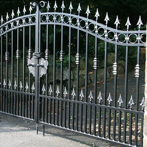 Puerta de Cerca Decorativa de Acero Inoxidable y Hierro Forjado con Recubrimiento en Polvo de 7 pies para Jardines, Casas, Entrada de Lujo al Aire Libre, Seguridad para Villas - Product Image 1