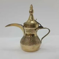 Juego de 3 cafeteras árabes Dallah de metal dorado pulido para servir té, leche, vajilla, cafetera Dallah a los mejores precios