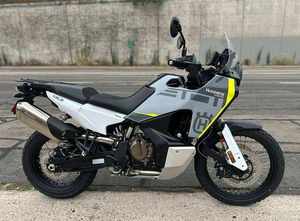 VENTES AUTHENTIQUES 2025 H u s q v a r n a N o r d e n 9 0 1 Moto d'aventure - Product Image 2