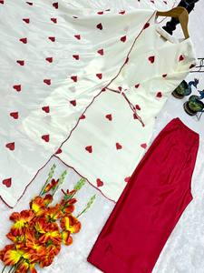 Kurti en coton imprimé cœur blanc avec palazzo et dupatta rouges – Ensemble décontracté traditionnel indien et pakistanais pour femme, longueur cheville, coupe ample - Product Image 6