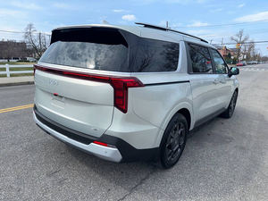 LISTO PARA ENVIAR: KIA Carnival Hybrid EX FWD 2025, Equipamiento Completo, Seminuevo en Venta - Product Image 4