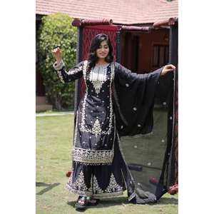 Ensemble de costume pour femmes avec broderie multi-aiguilles magnifique pour les fêtes - Product Image 4