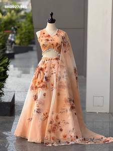 ชุดเลเฮนกา-โจลี-ดูปัตตาและบาตวา ผ้าไหมออร์แกนซ่าพิมพ์ลายดอกไม้ดิจิทัล สวยงามหรูหรา ตัดเย็บสำเร็จ พร้อมส่งจากซัพพลายเออร์อินเดีย - Product Image 4