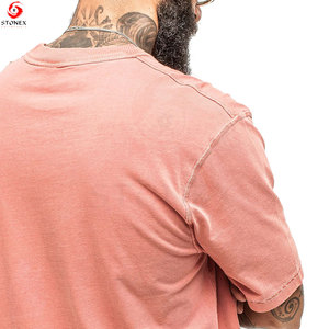 เสื้อยืดทรงบ็อกซี่สไตล์วินเทจสำหรับผู้ชาย ผ้าคอตตอนเนื้อหนัก ซักแล้ว ทรงโอเวอร์ไซส์ เหมาะสำหรับสตรีทแวร์แนวเรโทร แฟชั่นลำลอง และไลฟ์สไตล์คนเมือง - Product Image 3
