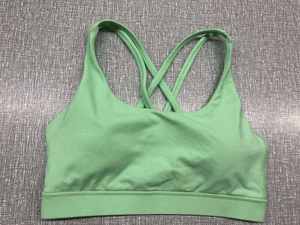 Hot Selling High Quality Seamless <b>Top</b> Girl Running Workout Gym Yoga Fitness Women Sports Bra - Product Image 4