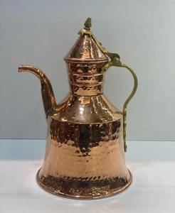 Jarra de Cobre de Diseño Otomano Tradicional, Perfecta para Servir en Fiestas y Decorar el Hogar, Hecha a Mano en India - Product Image 4