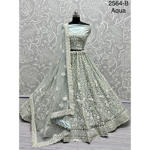Collections de velours de vêtements de mariée indiens pour la mariée avec le travail de Zarkhan par Fabzone - Product Image 5