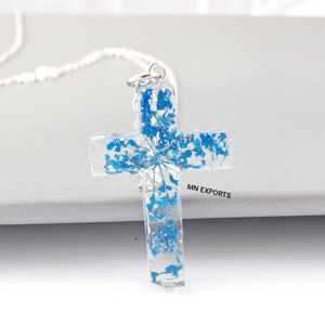 COLLAR DE RESINA CON CRUZ EN T MÁS VENDIDO DE MN EXPORTS - Product Image 4