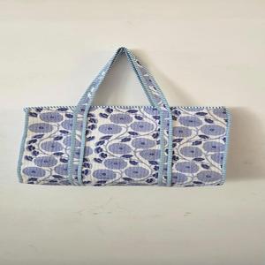 Quilted Cotton Geometric Pattern Tote Bag with Zipper Closure Shopping & Travel Bag - Product Image 3